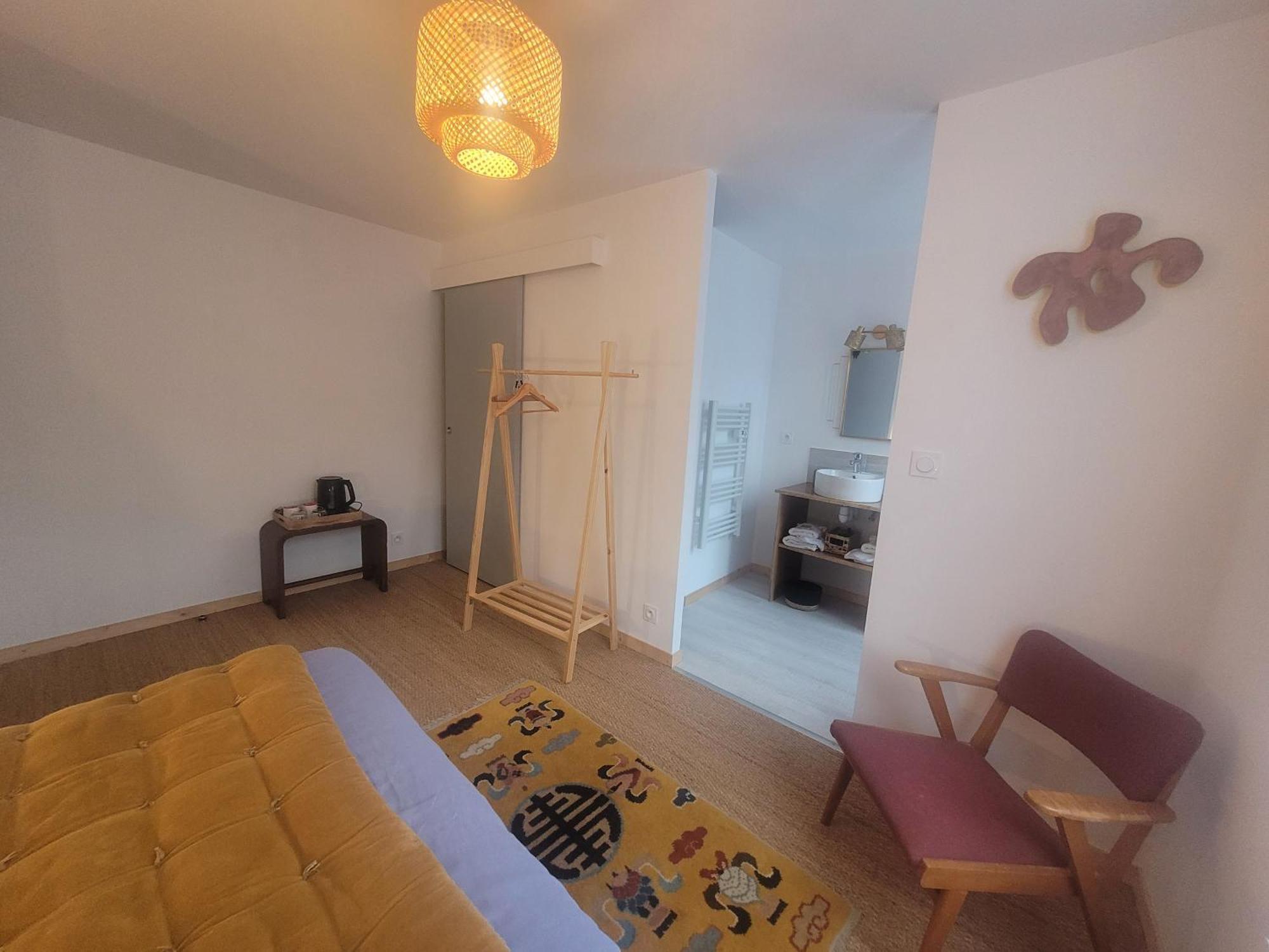 Hotel Lekker Slaap Parthenay Exterior foto